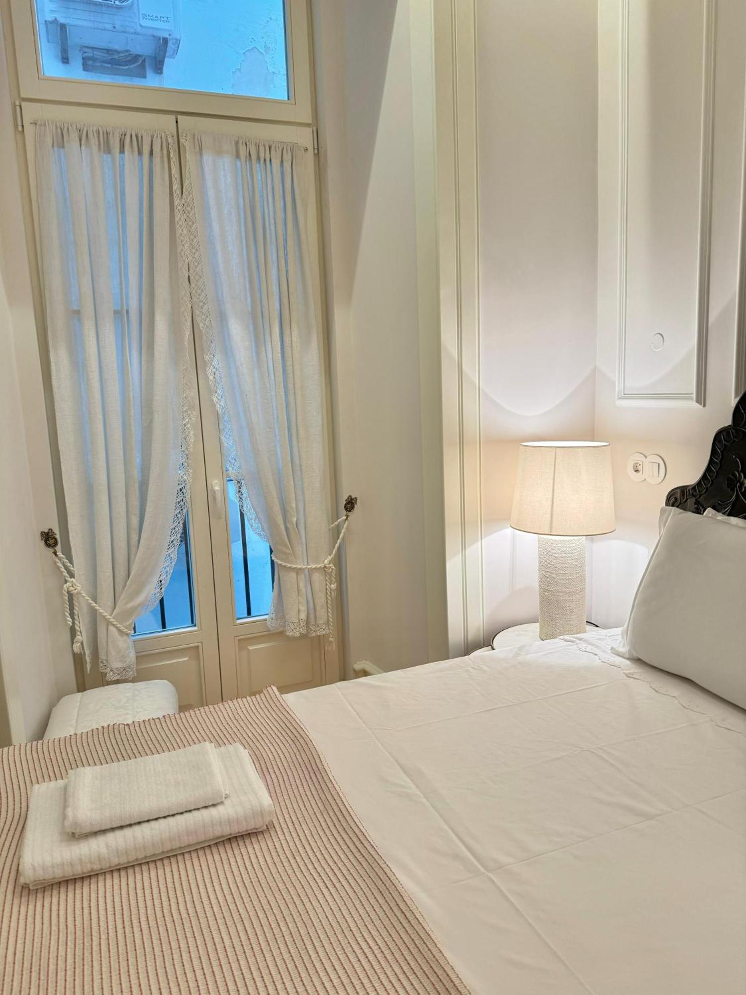 Quarto Com Banheiro Privativo Na Baixa Lisboa Ngoại thất bức ảnh