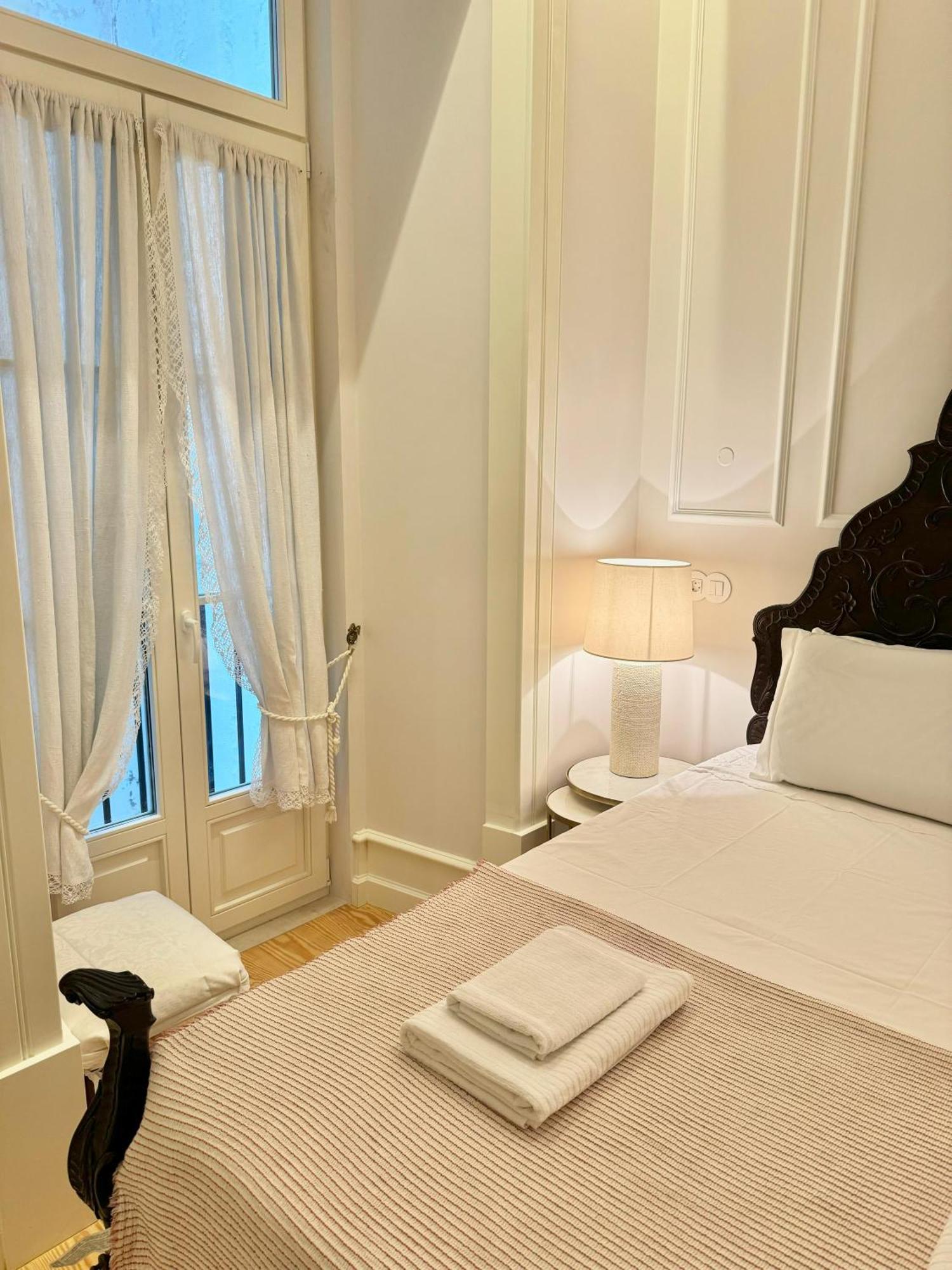 Quarto Com Banheiro Privativo Na Baixa Lisboa Ngoại thất bức ảnh