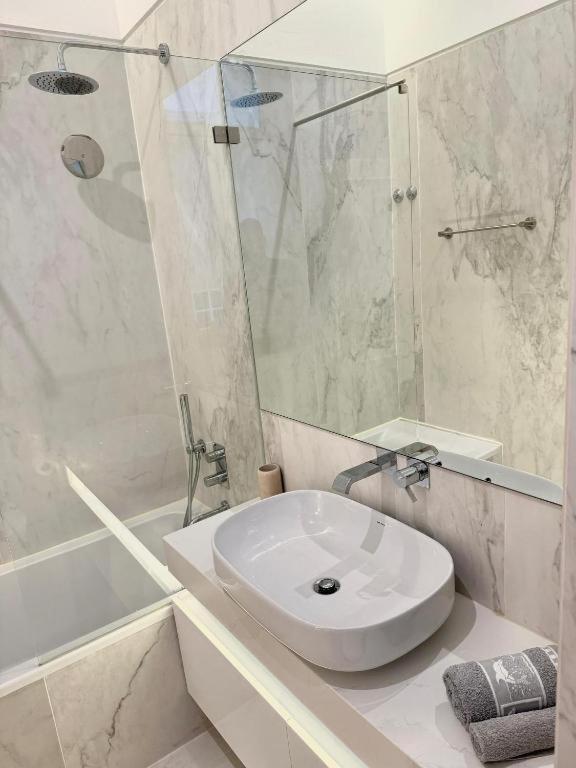 Quarto Com Banheiro Privativo Na Baixa Lisboa Ngoại thất bức ảnh